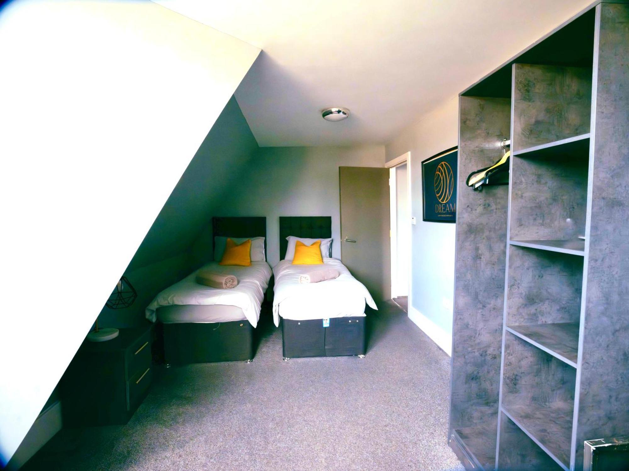 2 Bedroom Apartment In The Heart Of Newcastle - Spacious - Sleeps 7 Kültér fotó